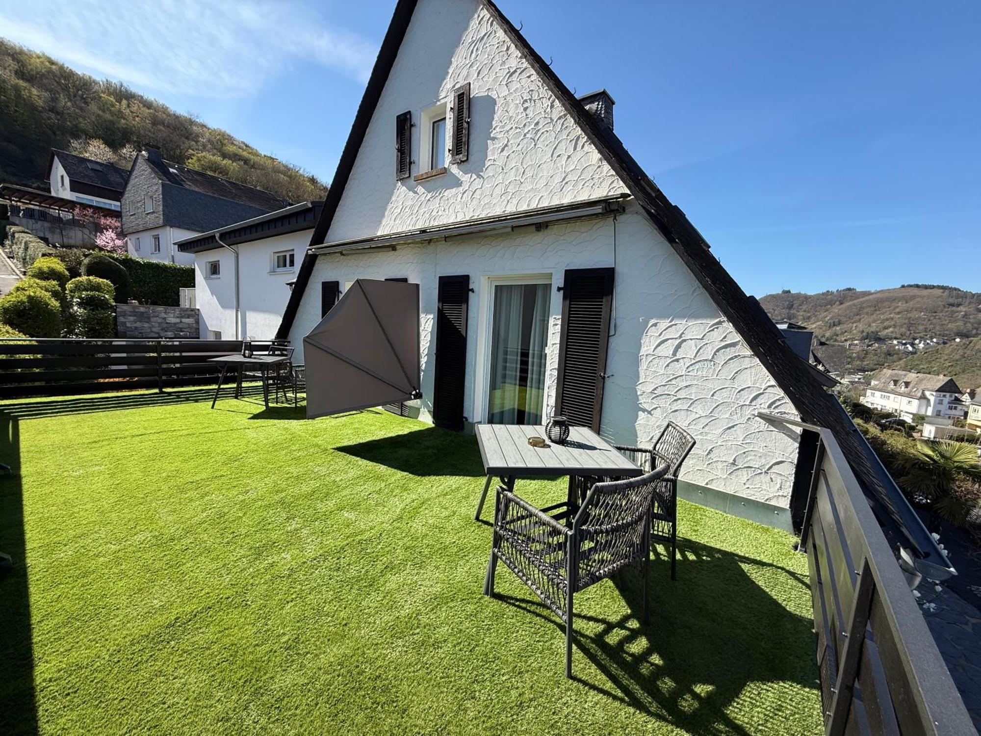 Haus Uebernachtenswert Cochem Mosel المظهر الخارجي الصورة